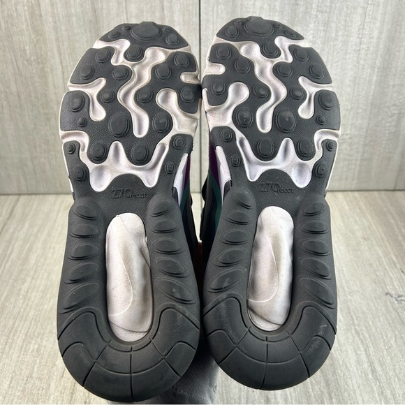 Nike Air Max 270 React Athletic Sneaker Running Shoe Girls Youth Size 6.5Y - Picture 8 of 10